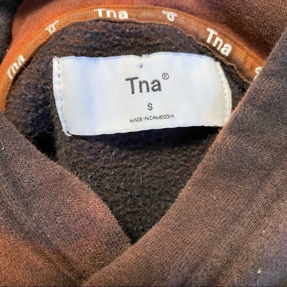 Aritzia TNA The Perfect Hoodie Bleach Tie Dye - Picture 11 of 15